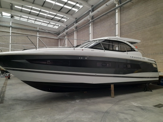Jeanneau LEADER 36 SPORTOP de segunda mano en venta