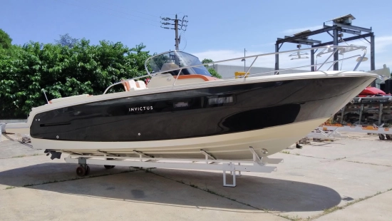Invictus Yacht INVICTUS 280 CX usata in vendita