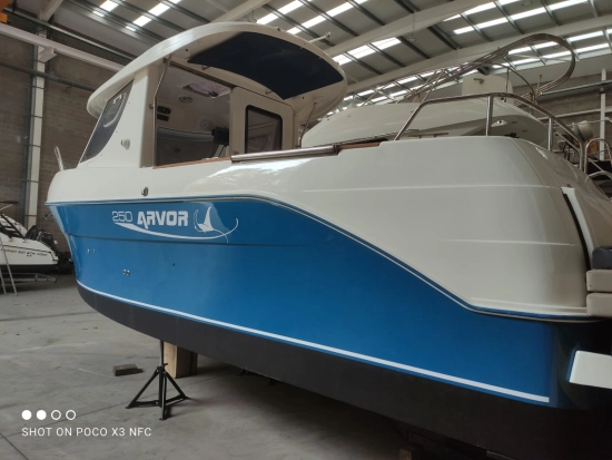 Arvor 250 usado à venda
