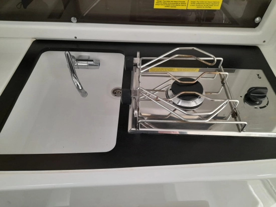 Beneteau Antares 8 usado à venda