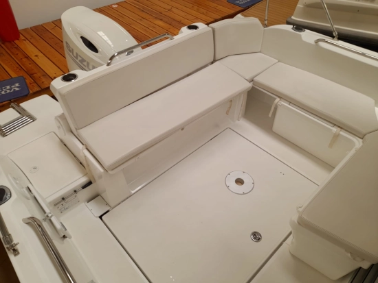 Beneteau Antares 8 usado à venda