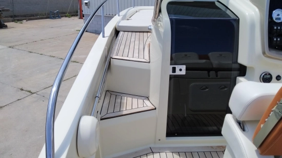 Invictus Yacht 280 CX usata in vendita