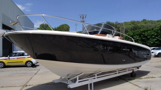 Invictus Yacht 280 CX usata in vendita