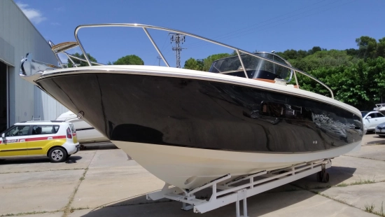 Invictus Yacht 280 CX usata in vendita