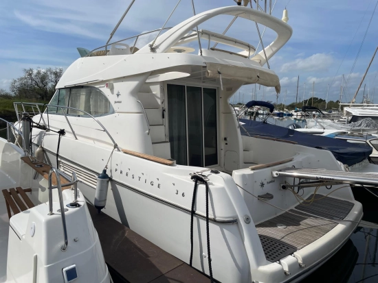 Jeanneau Prestige 36 usado à venda