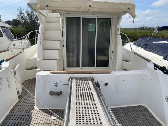 Jeanneau Prestige 36 usado à venda