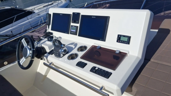 Prestige 520 FLY usado à venda