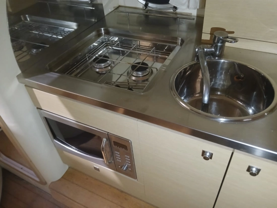 Sessa Marine C30 usata in vendita