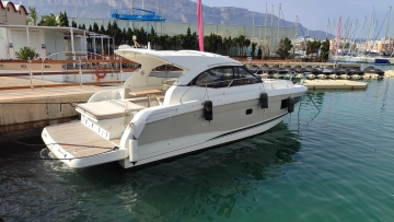 Jeanneau LEADER 36 SPORTOP de segunda mano en venta