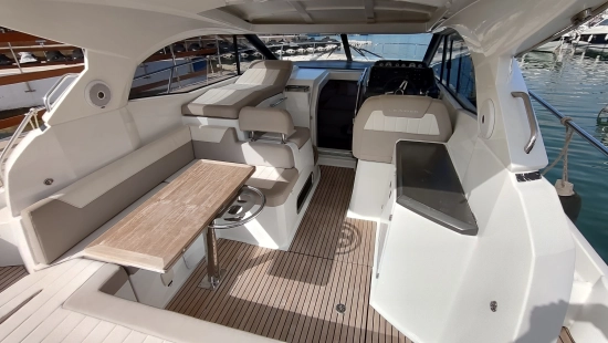 Jeanneau LEADER 36 SPORTOP usado à venda