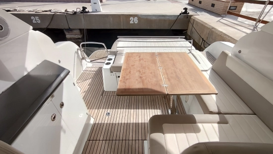 Jeanneau LEADER 36 SPORTOP usado à venda
