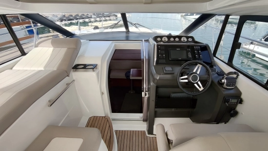 Jeanneau LEADER 36 SPORTOP usado à venda