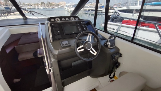 Jeanneau LEADER 36 SPORTOP usado à venda