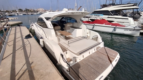 Jeanneau LEADER 36 SPORTOP usado à venda