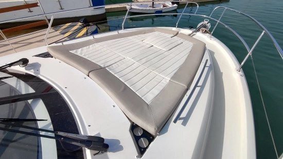 Jeanneau LEADER 36 SPORTOP usado à venda
