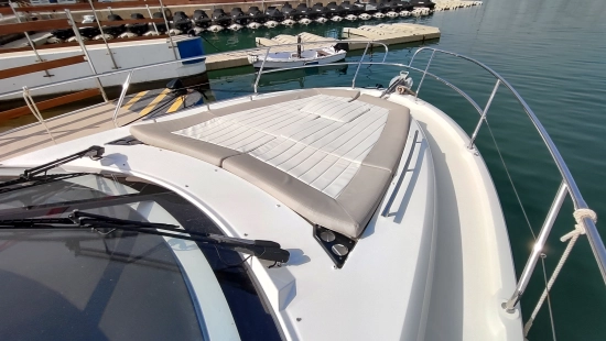 Jeanneau LEADER 36 SPORTOP usado à venda