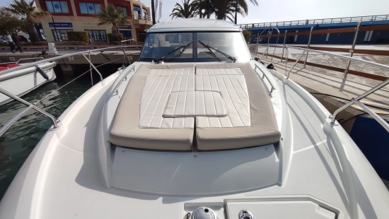 Jeanneau LEADER 36 SPORTOP usado à venda