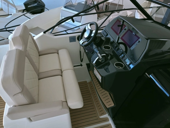 Quicksilver Sundeck 875 nuevo en venta