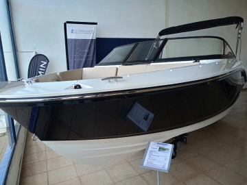 Bayliner V20 Bowrider nuova in vendita