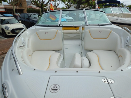 Crownline 22 usado à venda