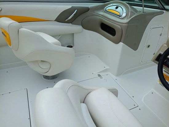 Crownline 22 usado à venda
