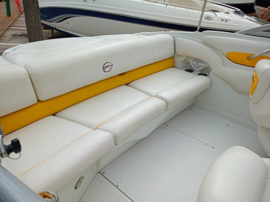 Crownline 22 usado à venda