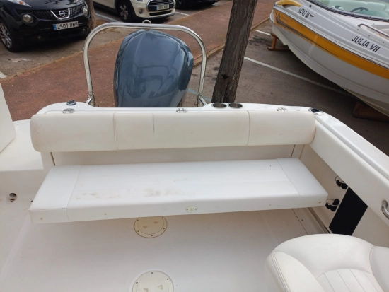 Robalo 227 DC usado à venda