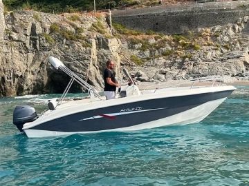 Trimarchi Amuni nuova in vendita