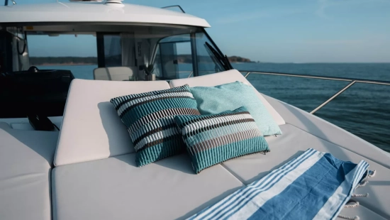 Beneteau Antares 9 V2 nuevo en venta