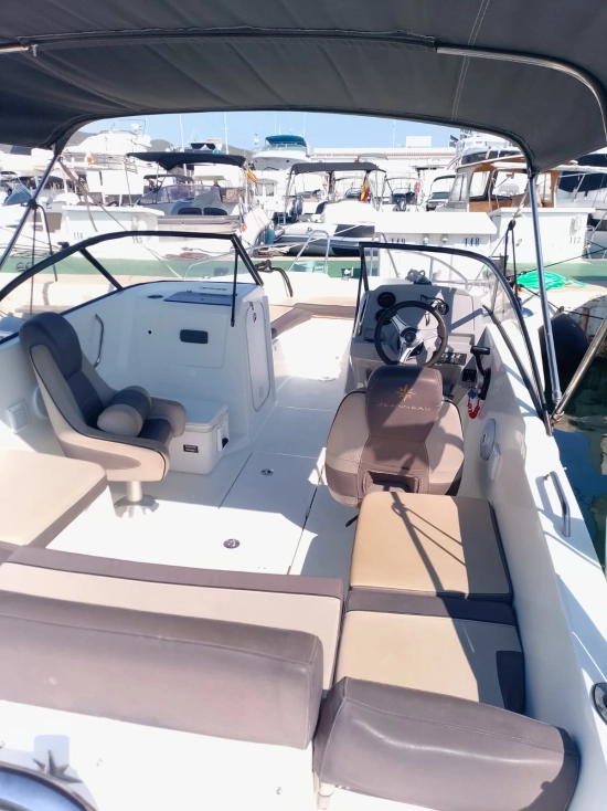 Jeanneau Cap Camarat 6.5 BR de segunda mano en venta