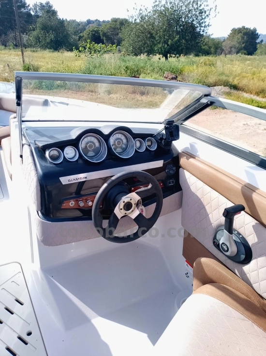 Glastron 245 GT de segunda mano en venta