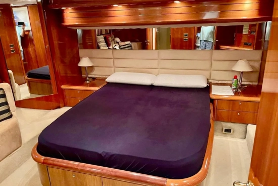 Sunseeker Manhattan 64 usado à venda