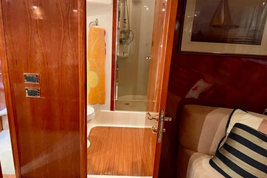 Sunseeker Manhattan 64 usado à venda