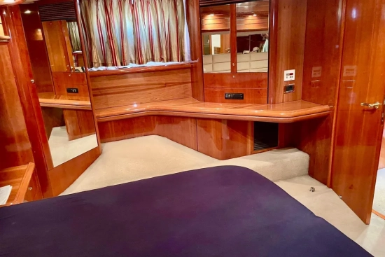 Sunseeker Manhattan 64 usado à venda