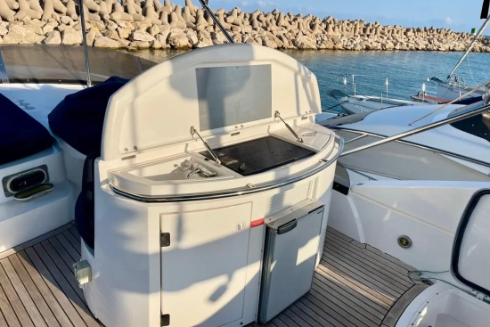 Sunseeker Manhattan 64 usado à venda