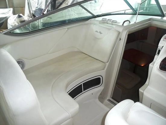 Sea Ray Sundancer 315 usado à venda