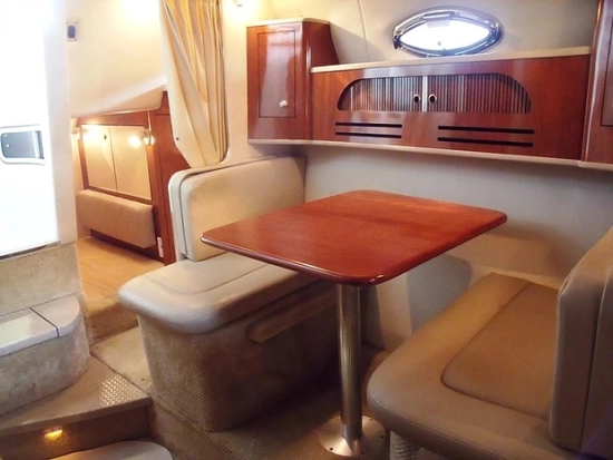 Sea Ray Sundancer 315 usado à venda