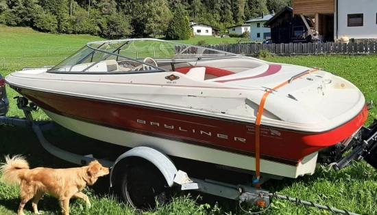 Bayliner Capri 185SS usado à venda