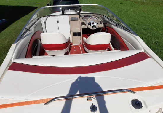 Bayliner Capri 185SS usado à venda