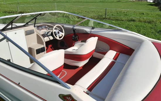 Bayliner Capri 185SS usado à venda