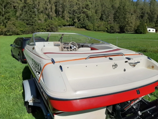 Bayliner Capri 185SS usado à venda