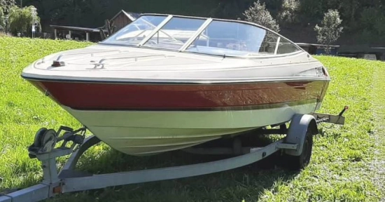 Bayliner Capri 185SS usado à venda