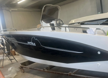 Trimarchi Petra nuova in vendita