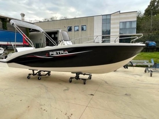 Trimarchi Petra nuevo en venta