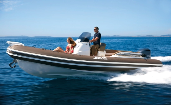 Joker boat Clubman 24 nuova in vendita