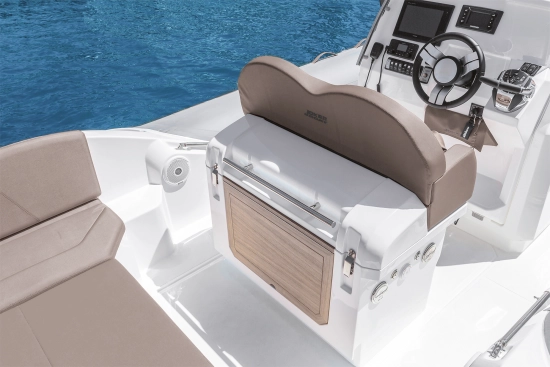 Joker boat Clubman 28 nuova in vendita