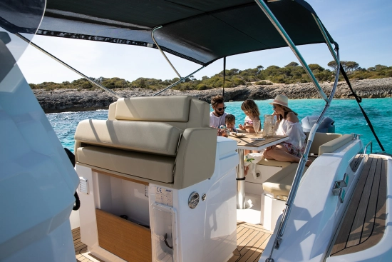 Joker boat Clubman 30 nuova in vendita