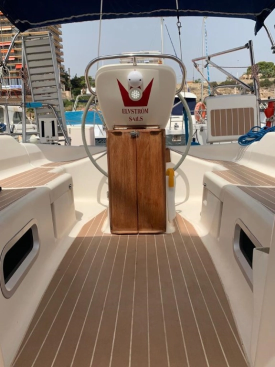 Bavaria Yachts 34 RESTAILING usado à venda