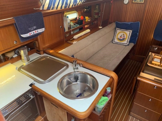 Bavaria Yachts 34 RESTAILING usado à venda