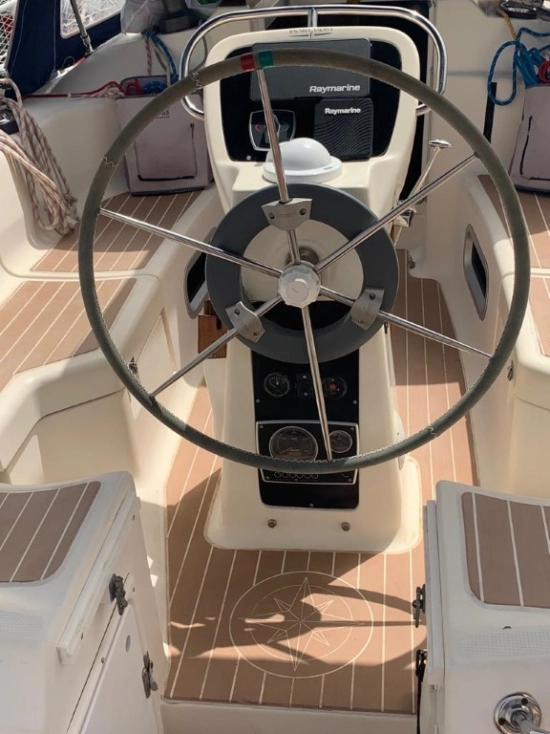Bavaria Yachts 34 RESTAILING usado à venda